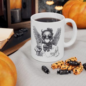 Taza retro de Cupido con diseño de San Valentín, taza de café o té con ilustración de ángel dibujada a mano, taza de cerámica. imagen 12