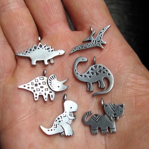 Dinosaur Pendant - Pewter Brontosaurus Necklace - Dinosaur Gift On Rounded Box Chain