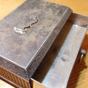 Meriden Quadruple Silver Plate Box image 2