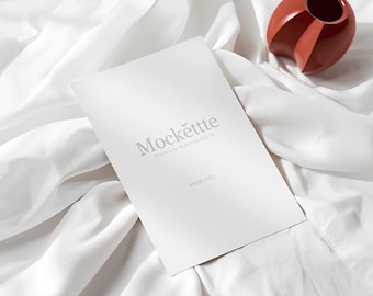 Flyer/Postcard/Invitation Mockup | Editable PSD & JPEG | 2000x2000 px | 300 DPI | Minimal Modern Branding Scene | Side View