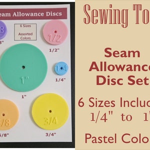 Peut inclure: Un ensemble de six disques d'alignement de couture en plastique de couleur pastel. Les disques ont un diam&egrave;tre de 1/4 pouce, 3/8 pouce, 1/2 pouce, 5/8 pouce, 3/4 pouce et 1 pouce.