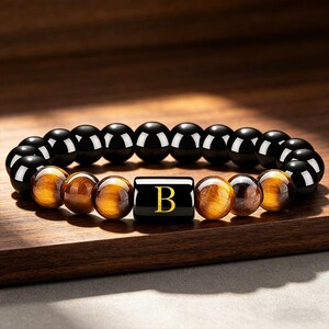 Pulsera con inicial B, pulsera elástica de 8 mm con ónix negro y ojo de tigre, regalo de joyería con monograma personalizado.