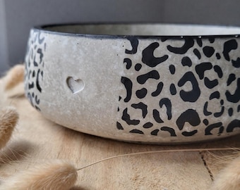 Handgemachte Betonschale Leoprint | Moderne Dekoschale aus Beton | Animal Print Wohn Deko | Minimalistische Schmuckschale | Geschenkidee