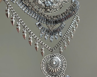 Silber Tribal Multi Layer Bib Halskette - Retro Boho Kristall Statement Kragen - Ethnischer Festival Schmuck