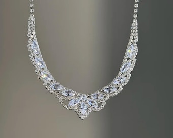 Vintage kristallblomhalsband, retro brudhalsband med markis och strass, elegant uttalandehalsband med bröllopsdetaljer