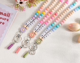 Lanière d'identification d'enseignant personnalisée avec nom, porte-badge en perles de silicone bohème avec pompon