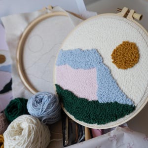 Stickset für Anfänger (Erwachsene), Berglandschaft-Stickerei, DIY-Stickerei, Wanddeko-Stickrahmen mit Naturmotiven, Bastelset als Geschenk