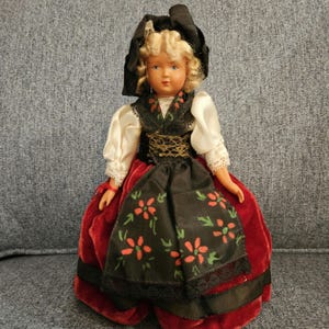 Vintage La Poupee Artistique Doll