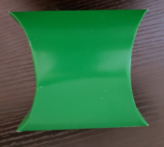 TEN Green Pillow Boxes by Dazzle & Lace Catch My Party