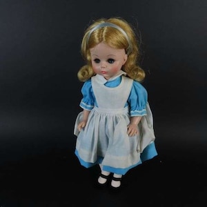 Alice in Wonderland Madame Alexander Doll
