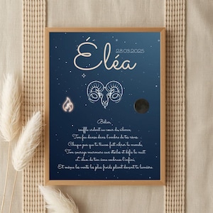 Peut inclure: Un cadre avec un fond bleu foncé, le nom "Éléa" en cursive, la date 28.03.2025 et un symbole de bélier blanc. L'impression comprend une flamme et une illustration de lune, avec du texte en français.