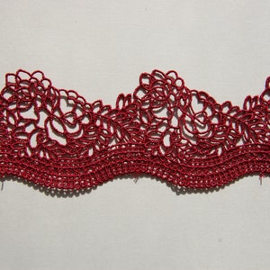 Bourgogne Floral Venise Garniture