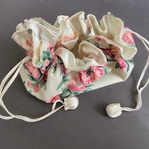 Floral/Cream Satin Drawstring Jewelry Pouch