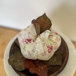 Handmade - Delicate Floral Cotton Pumpkin