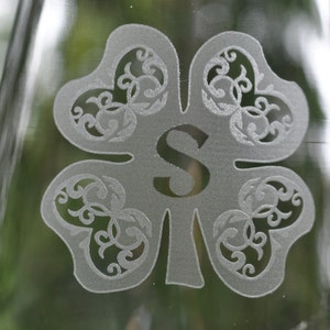 Shamrock Wine Glasses Set of 2 Personalized with Initials image 4