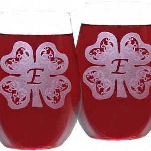 Shamrock Wine Glasses Set of 2 Personalized with Initials image 1