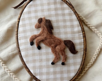 Felt Horse Embroidery Hoop – Handmade Nursery Wall Art, Western Decor
