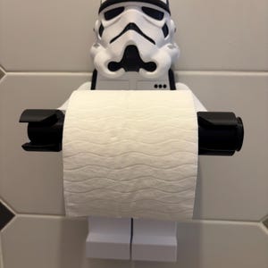 Cette Lampe Qui Ressemble à Un Stormtrooper Est Le Cadeau Ikea Parfait Pour Noel 06122023