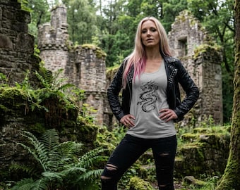 Regata feminina com estampa de dragão - Disponível em várias cores