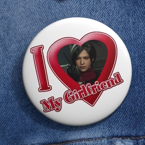 Aangepaste speldknop Ada Wong "I Love My Girlfriend" | Resident Evil