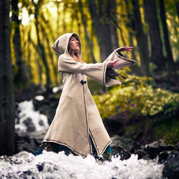 White Sorceress Waterbending Master Woolen Coat with big elven hood