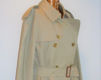 Vintage Burberrys' Trench Coat   Men's Size 46R