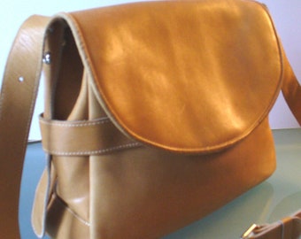 Vintage Dofan Paris Caramel Leather Shoulder Bag