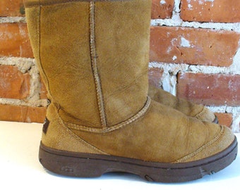 Ugg Shearling Fleece Lined Boots Size 7 M US