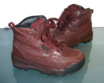 Vintage Vasque KIds Hiking Boots Size 7