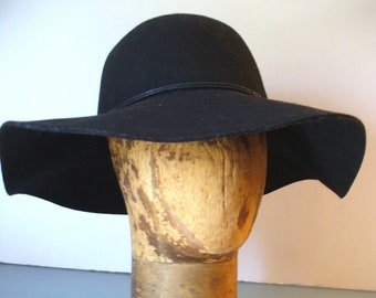 Vintage Black Wool Floppy Brimmed Hat