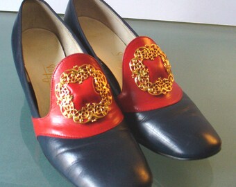 Vintage Socialites Navy Blue & Red Shoes With Filagree Buckle Detail
