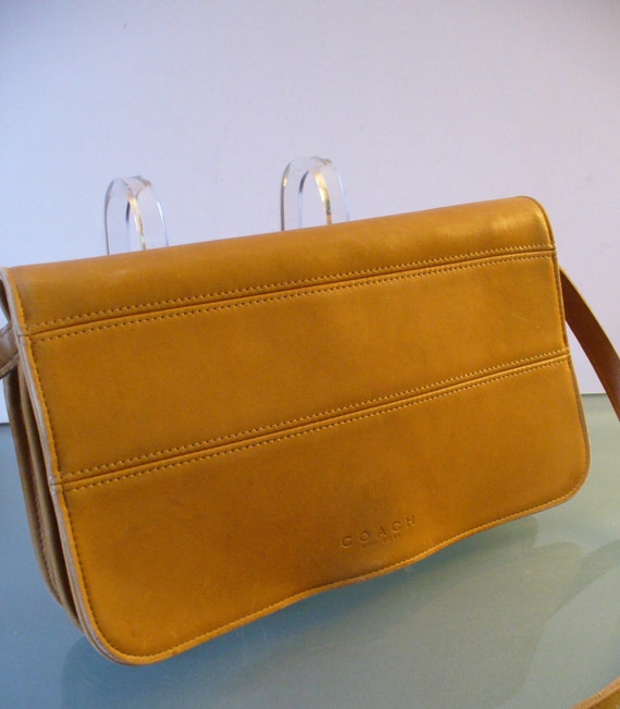 Vintage Caramel Coach Tribeca Shoulder Bag - image 1