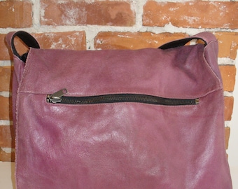 Wilsons Distressed Magenta Leather Messenger Bag