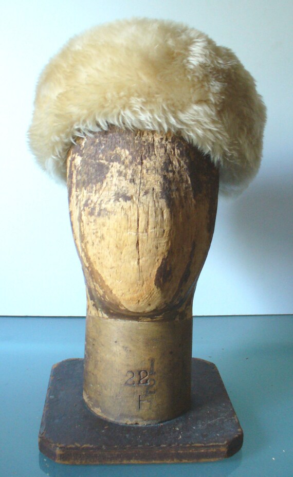 Vintage Shearling Sheep Skin Hat - image 3