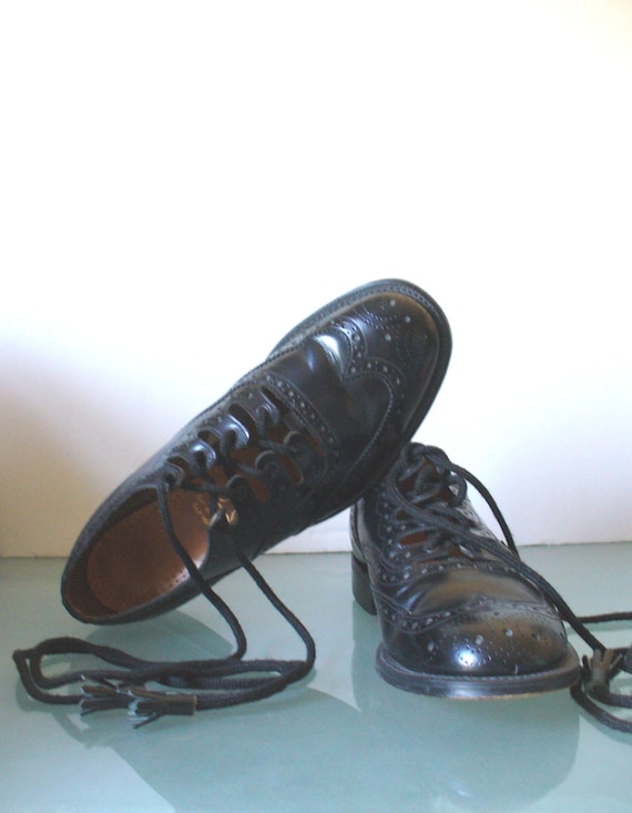 Thistle Made in Britain Men's Wingtip Ghillie Bro