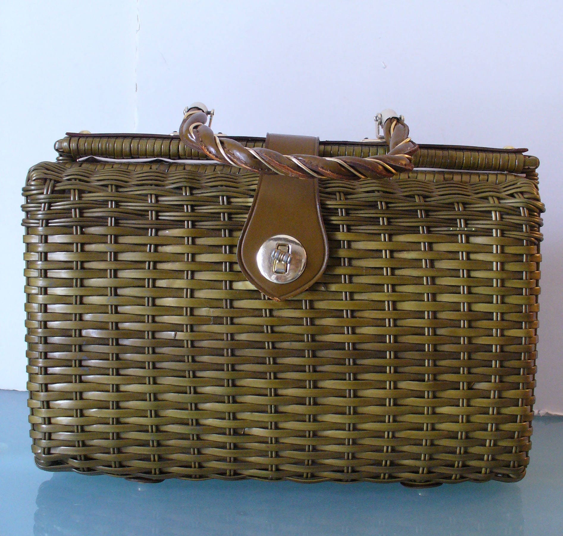 Vintage Olive Green Wicker & Leather Purse