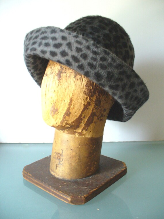 Leopard Print Brimmed Hat