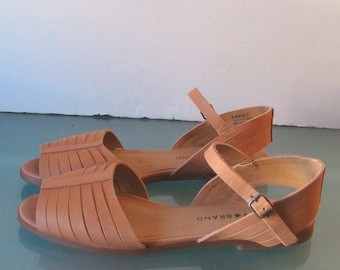 Lucky Brand  Fisherman Sandals 6.5 M