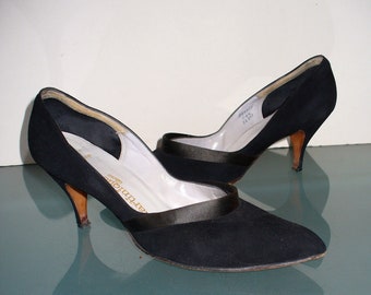Vintage Martinique Black Suede  Heels 10 A