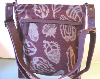 Pendleton Woolen Mills  Wool Cross Body Bag