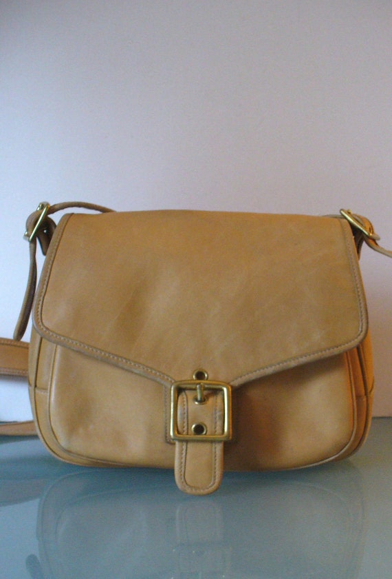 Vintage Caramel Coach Cross Body Saddle Bag