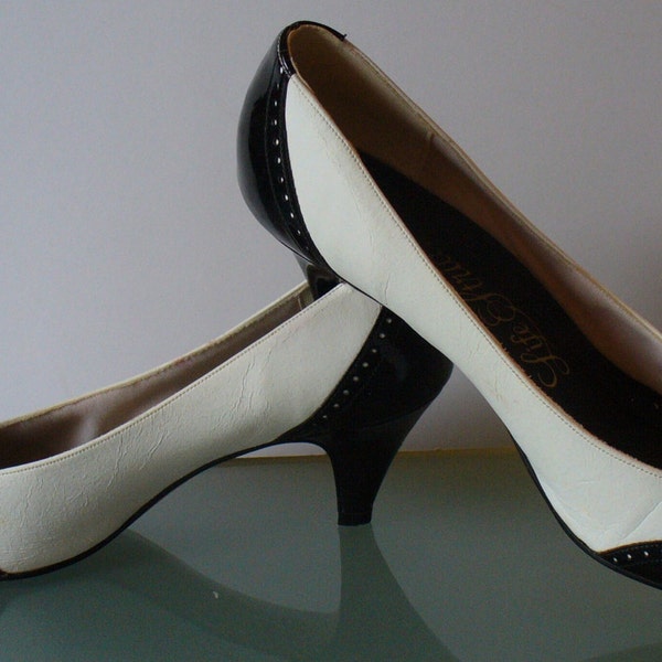 naturalizer spectator pumps
