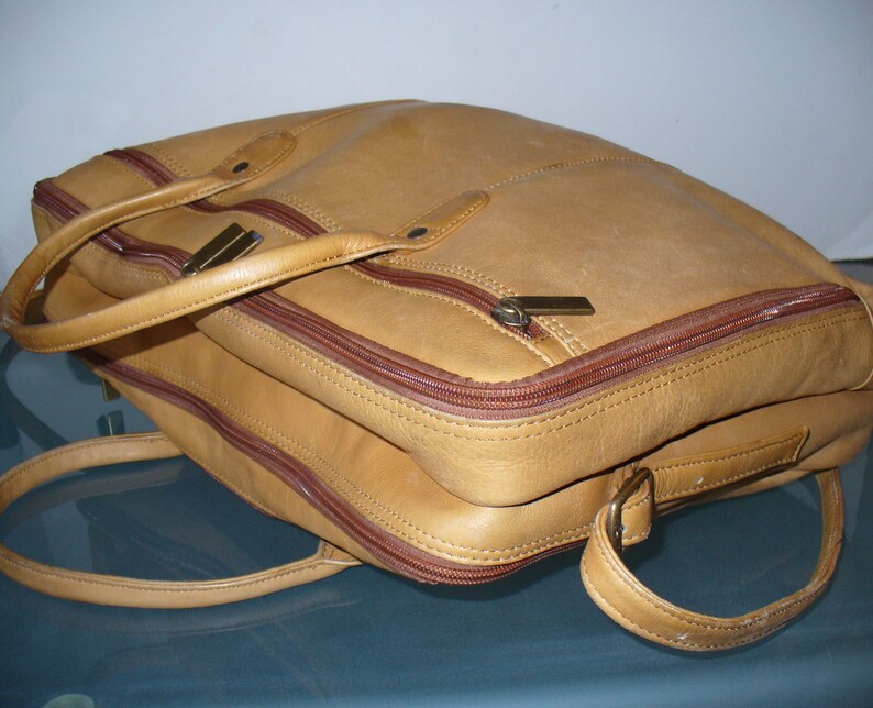 Made in Colombia Leather Cross Body Messenger Bag