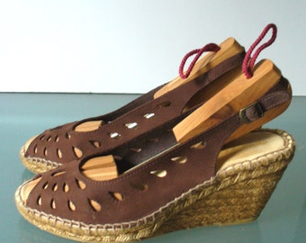 Vintage Andre Assous Wedge Heeled Espadrilles Size 9 US Made in Spain