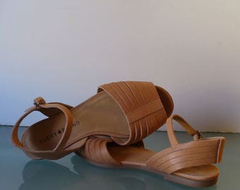 Lucky Brand  Fisherman Sandals 6.5 M