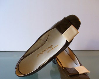 Vintage Jacqueline Pilgrim Buckle Shoes Size 8B US