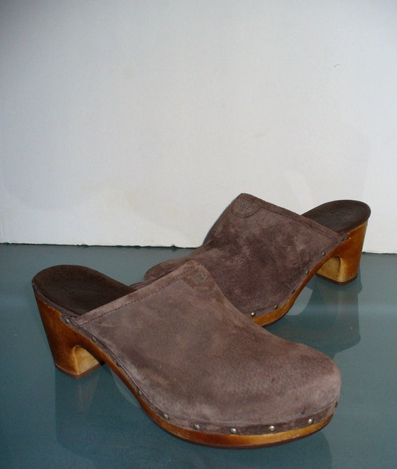 ugg wooden clogs
