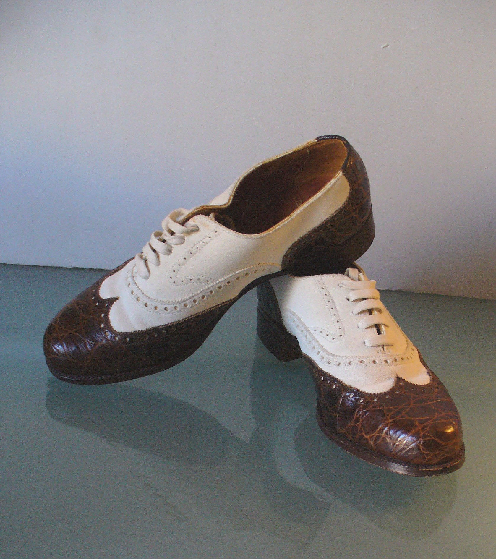 spectator wingtips
