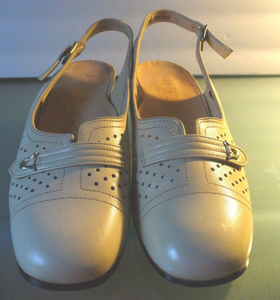Items similar to Vintage West Germany Salamander Shoes on Etsy