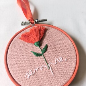 Padrão Bordado Cravo 25 de Abril PDF | Tutorial com Vídeos | Iniciante | Download Digital